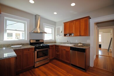 33 Walker St unit 2, Somerville, MA 02144 - photo 4