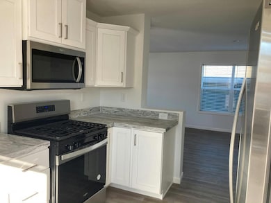 83 Sugar Ct, Manteno, IL 60950 - photo 5