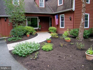 727 N Wales Rd, North Wales, PA 19454 - photo 3