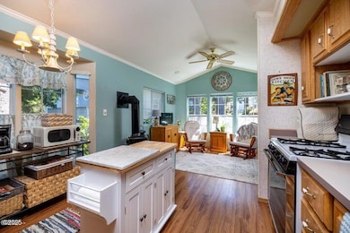 Willark #26 - Kitchen to Living