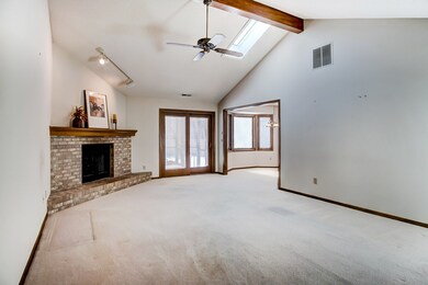 4410 E Shenandoah Cir, Fort Wayne, IN 46835 - photo 3