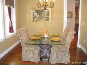 FORMAL DINING
