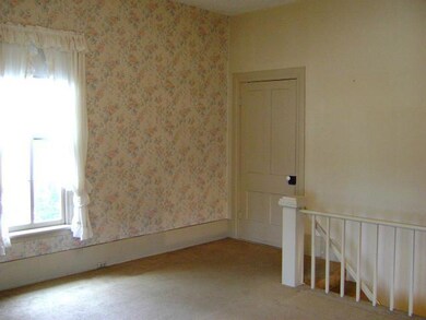 85 N Mulberry St, Logan, OH 43138 - photo 5