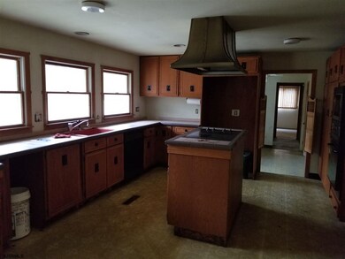 6795 Weymouth Rd, Mays Landing, NJ 08330 - photo 5