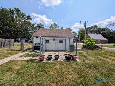 509 Cherry St, Genoa, OH 43430 - photo 4