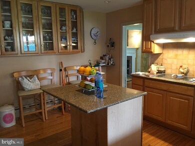 18 Pine Tree Dr, Broomall, PA 19008 - photo 5