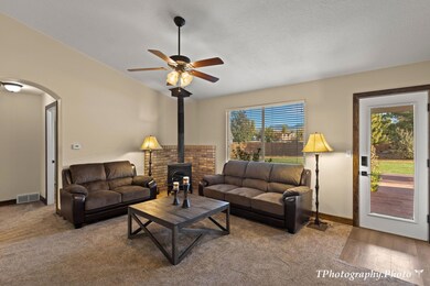 19-web-or-mls-7764 N Wagon Rd-2