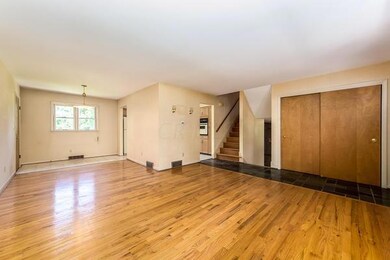 Living Room/DInign Room