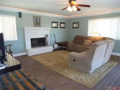 Cozy livingroom with fireplace and wood slat style