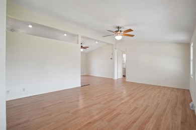 7345 Osage Rd, Waterloo, IA 50703 - photo 5