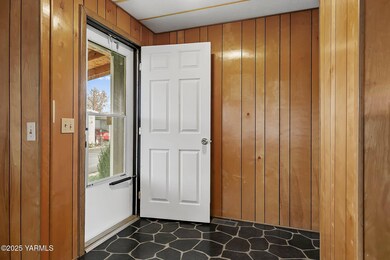 18 W Washington Ave unit 16, Yakima, WA 98903 - photo 7