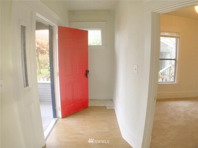 2315 Oakes Ave, Everett, WA 98201 - photo 2