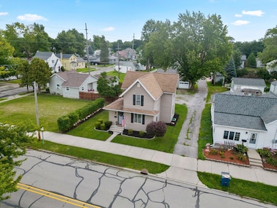 726 N Van Buren St, Auburn, IN 46706 - photo 3