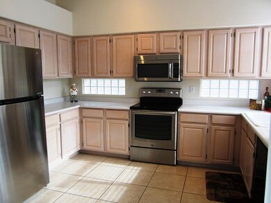 Open Kitchen, SS Appliances