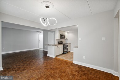 260 Montgomery Ave unit 302, Haverford, PA 19041 - photo 4