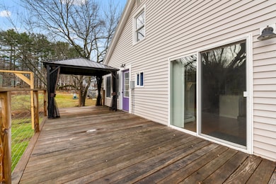 28 Ossipee Trail W_139