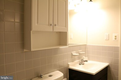 10720 West Dr unit 301, Fairfax, VA 22030 - photo 6
