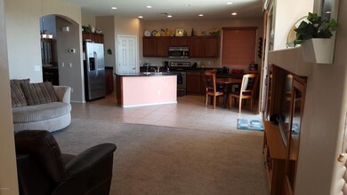 07_familyKitchen_33875
