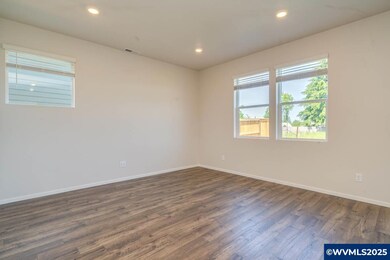 364 Greencrest St NE, Salem, OR 97301 - photo 6