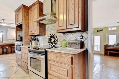 719 Kiowa Dr W, Gainesville, TX 76240 - photo 7