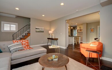 Living Room (2)