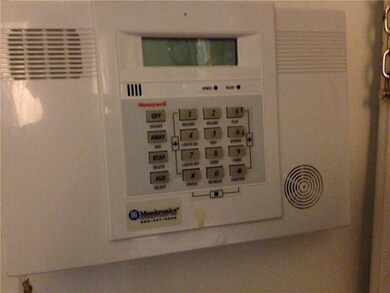 650 Pine Lake Dr, Greenwood, IN 46143 - photo 7