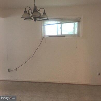 6900 Flagstaff St, Hyattsville, MD 20785 - photo 3