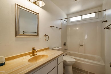 1718 E Pebble Beach Dr-0924