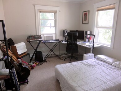 43 Rich St unit C, Waltham, MA 02451 - photo 6