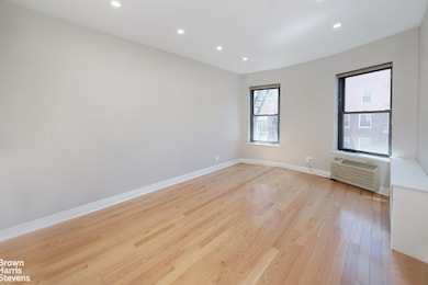 160 E 91st St unit 8 I, New York, NY 10128 - photo 2