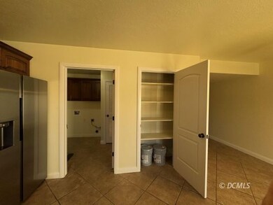 Pantry/Laundry
