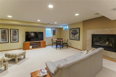 8118 Lingle Ln, Lenexa, KS 66215 - photo 3