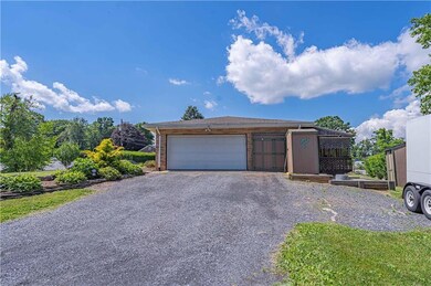 502 Diamond St, Slatington, PA 18080 - photo 4