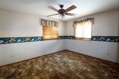 1021 N Ridge Rd, Wellington, KS 67152 - photo 5