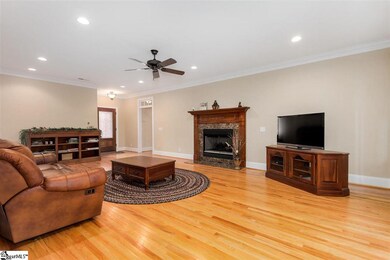 27 Calmar Ct, Greenville, SC 29617 - photo 4