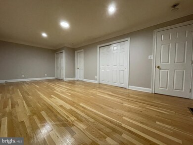 420 Sutherland Rd unit FIRST FLOOR, Ewing, NJ 08618 - photo 3