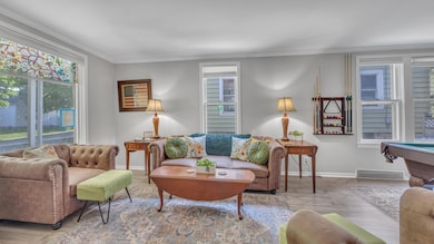 Living Room 1-1