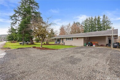 660 Willapa Fourth St, Raymond, WA 98577 - photo 2