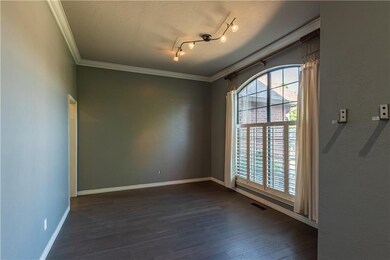 7009 Twin Lakes Cir, Warr Acres, OK 73132 - photo 4