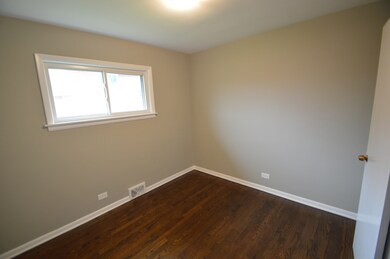 900 Gardner Rd, Westchester, IL 60154 - photo 5