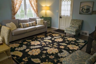 2 Hammond Place, Marblehead, MA 01945 - photo 4