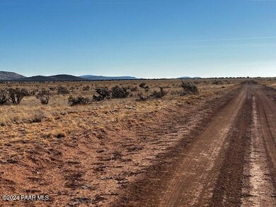 1270-B Along Way, Seligman, AZ 86337 - photo 5
