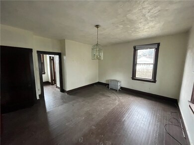 427 N 4th St, Clairton, PA 15025 - photo 5