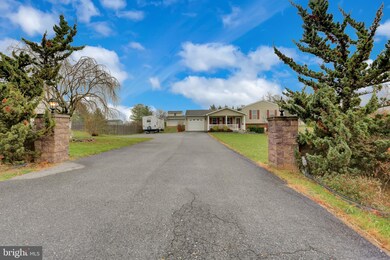 9044 Rosebud Dr, Greencastle, PA 17225 - photo 3