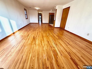 68 Somme St unit 2, Newark, NJ 07105 - photo 2