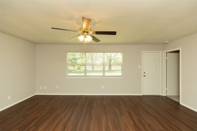 2555 Halstead Dr, Spring, TX 77386 - photo 4