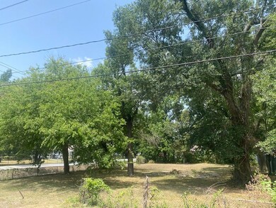 10503 Wicklowe St, Houston, TX 77016 - photo 2