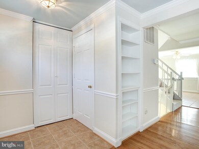 8655 Maple Glen Ct, Springfield, VA 22153 - photo 3