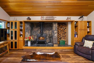 18141 Belknap Ln unit 3, Sunriver, OR 97707 - photo 4