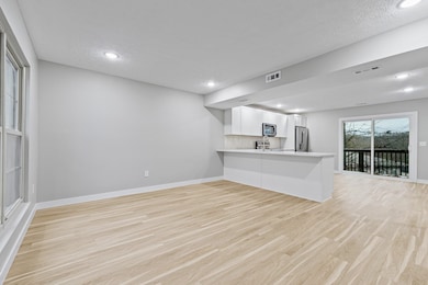 319 Berry Ln, Barboursville, WV 25504 - photo 5